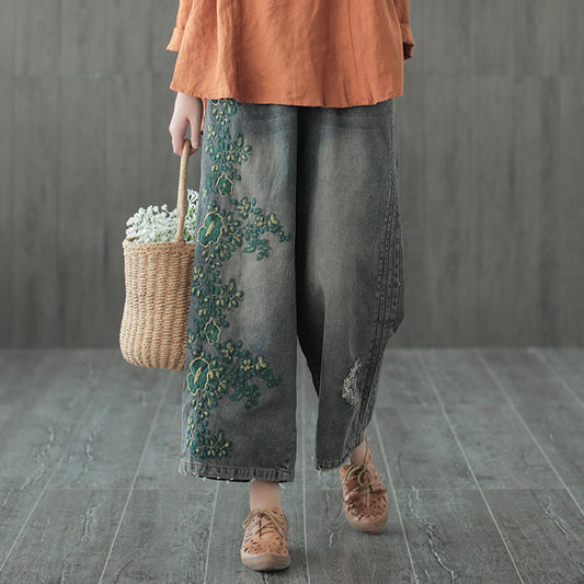 Pantalon ample vintage avec trous brodés et broderie artistique