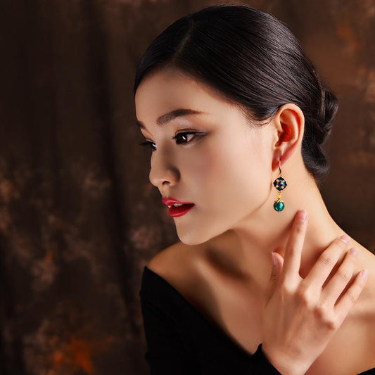 Boucles d'oreilles ethniques faites à la main en cloisonné de qualité