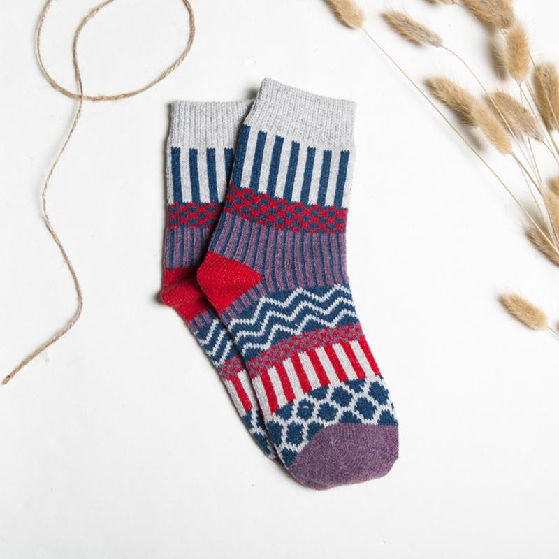 Beautiful Pattern Winter Thermal Socks