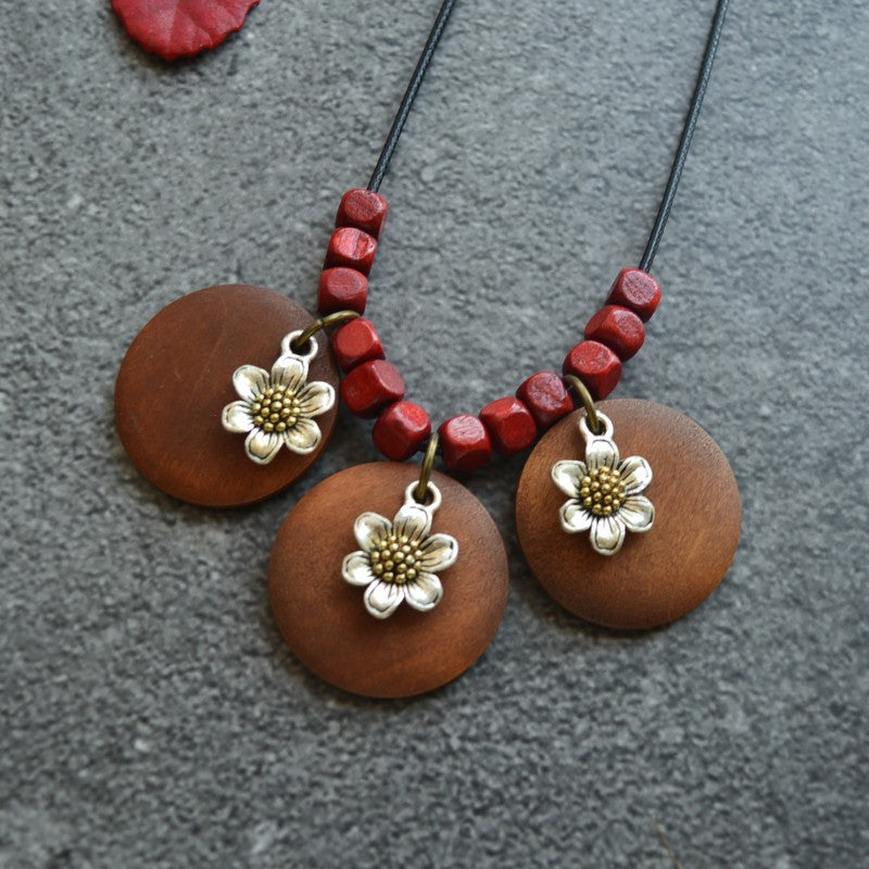 Wood Chip Floral Pendant Long Necklace