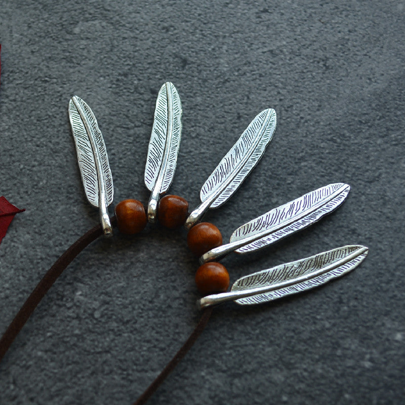 Simple Leaf Wood Bead Pendant Necklace