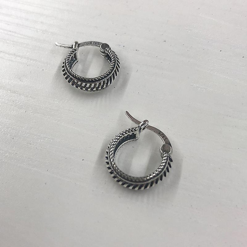 Silver Simple Women Geometric Fashion Stud Earrings(One Pair)