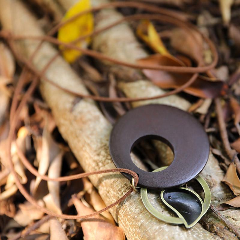 Collier pendentif en bois rond en forme d'oiseau en métal mignon